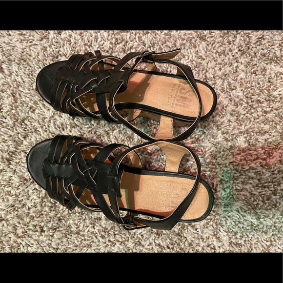 Girls Wedges - Picture 4 of 5